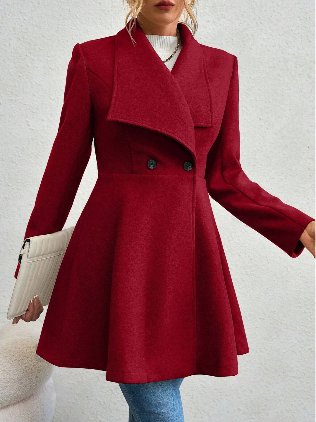 Emma | Women’s long slim-fit coat with notch lapel and button closure