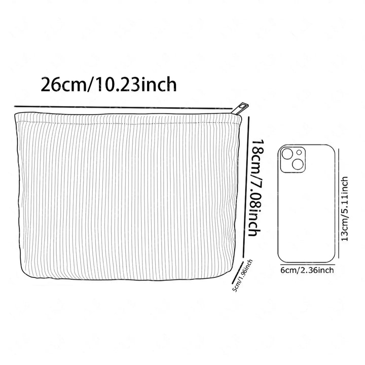 Molly | Women’s zipper pouch bag with graffiti-inspired lip design