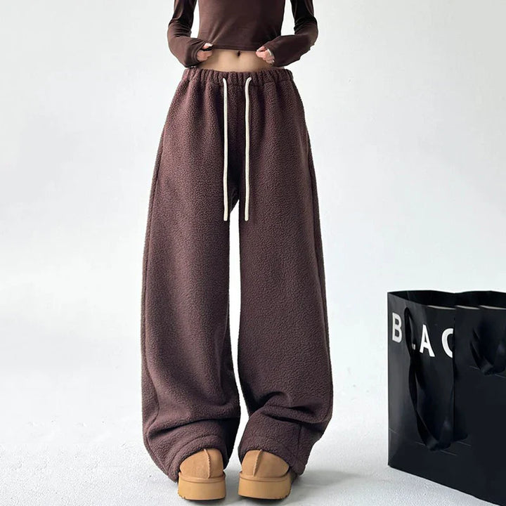 Mina | Women’s relaxed sweatpants with drawstring waist