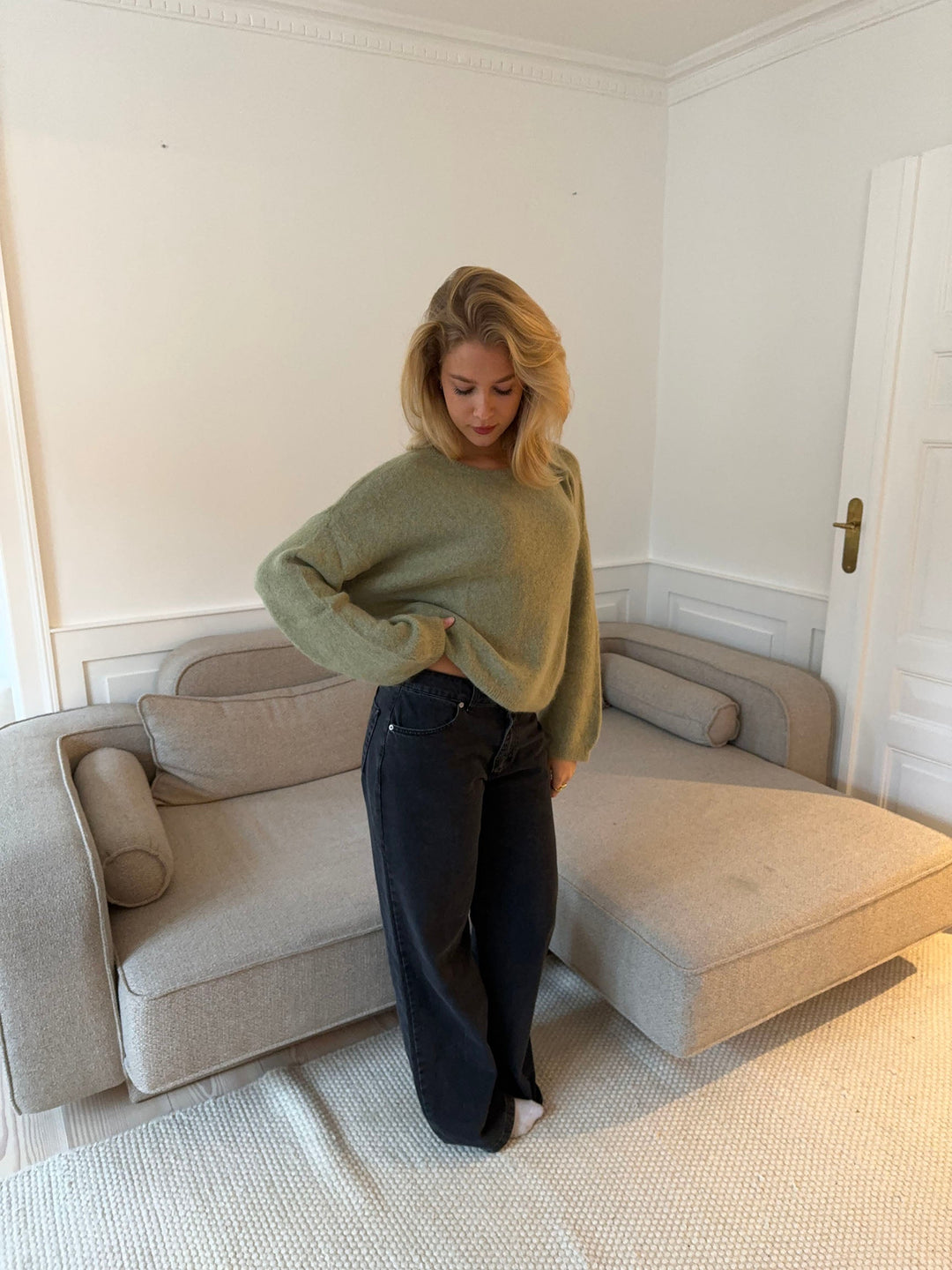 Ivy | Women’s knit sweater with oversized fit design
