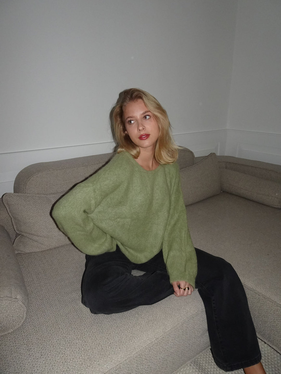 Ivy | Women’s knit sweater with oversized fit design