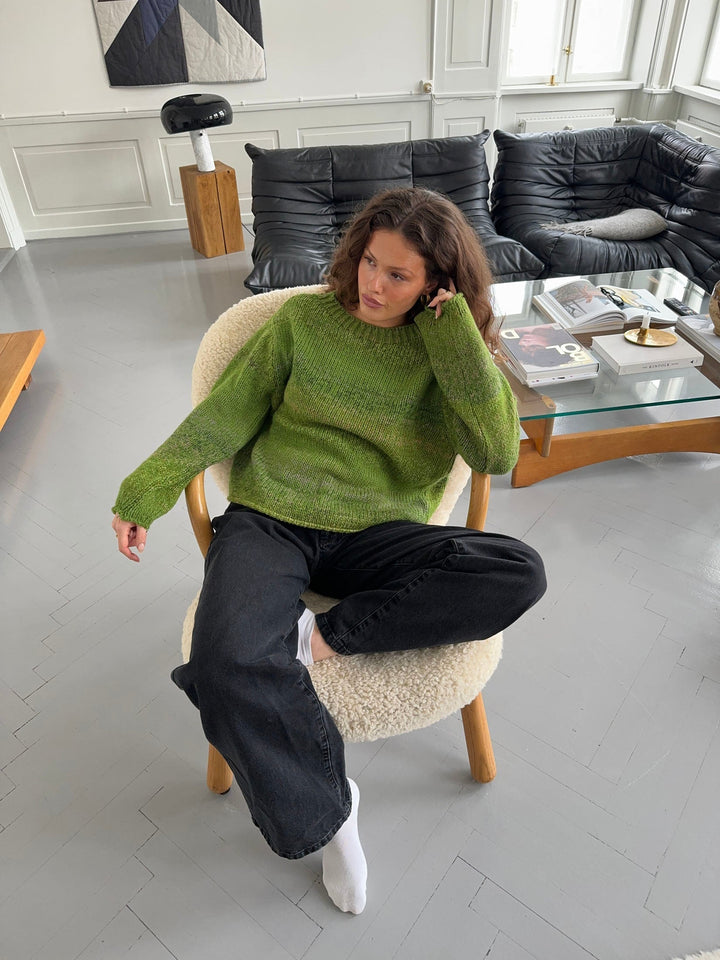 Isla | Women’s knit sweater with multicolored design