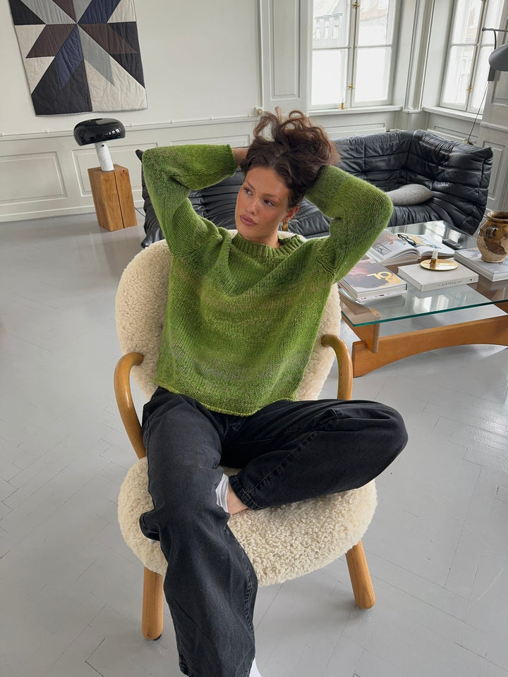 Isla | Women’s knit sweater with multicolored design