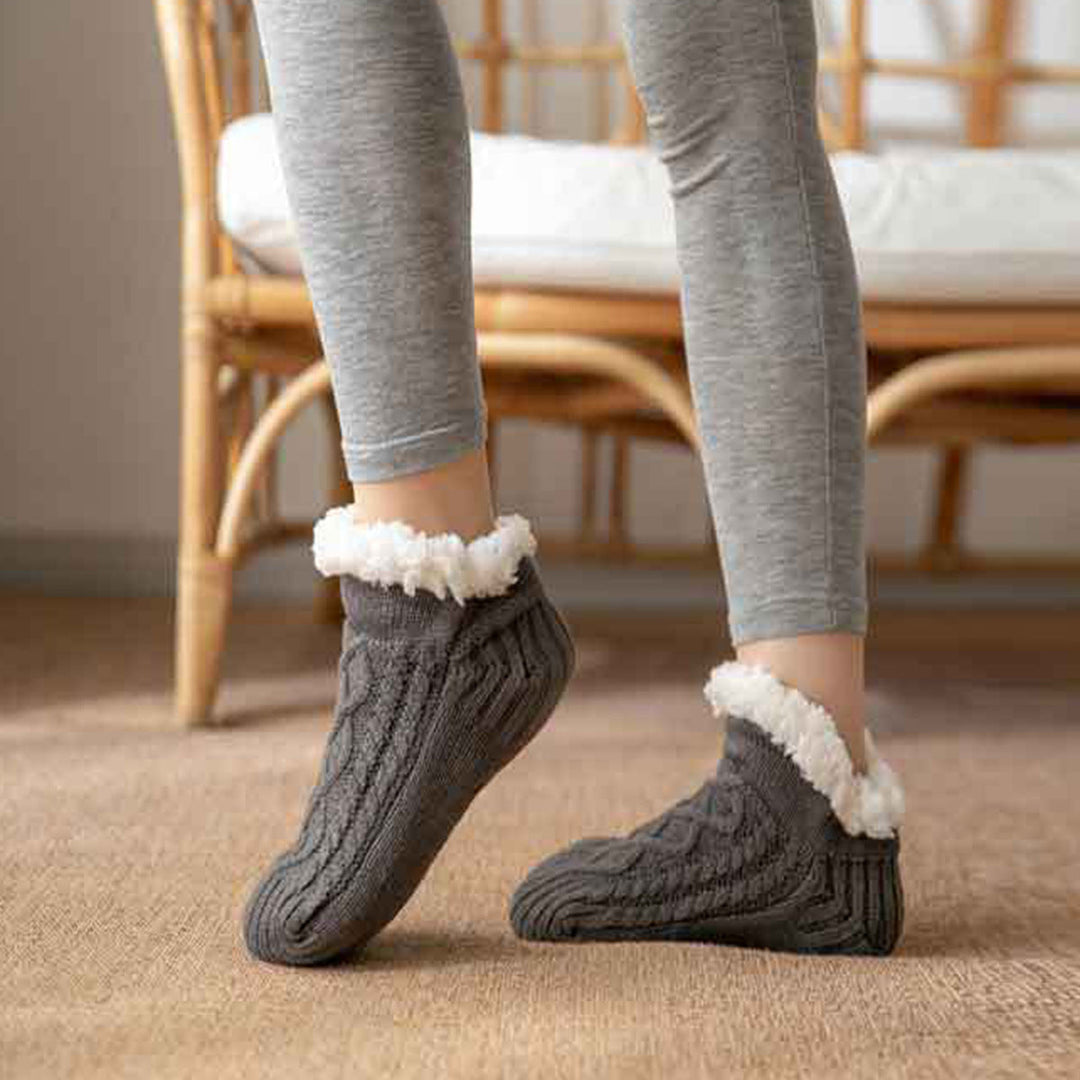 Maricel | Women’s brushed fleece anti-slip socks