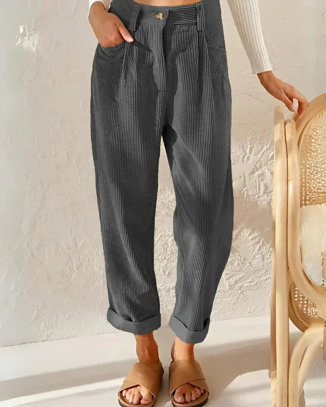Nyla | Casual timeless corduroy pants