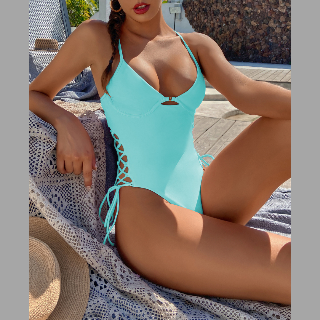 Arly | Women’s one-piece swimsuit with strappy sides and cut-out detail