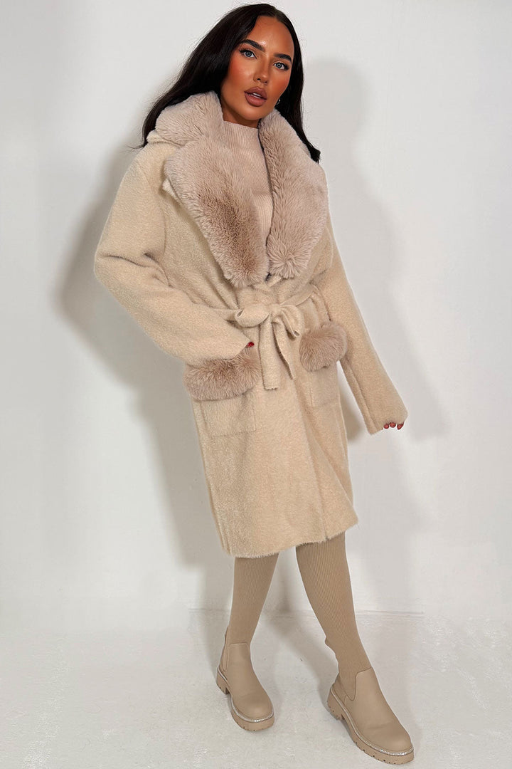Miliani | Women’s belted coat with faux fur collar
