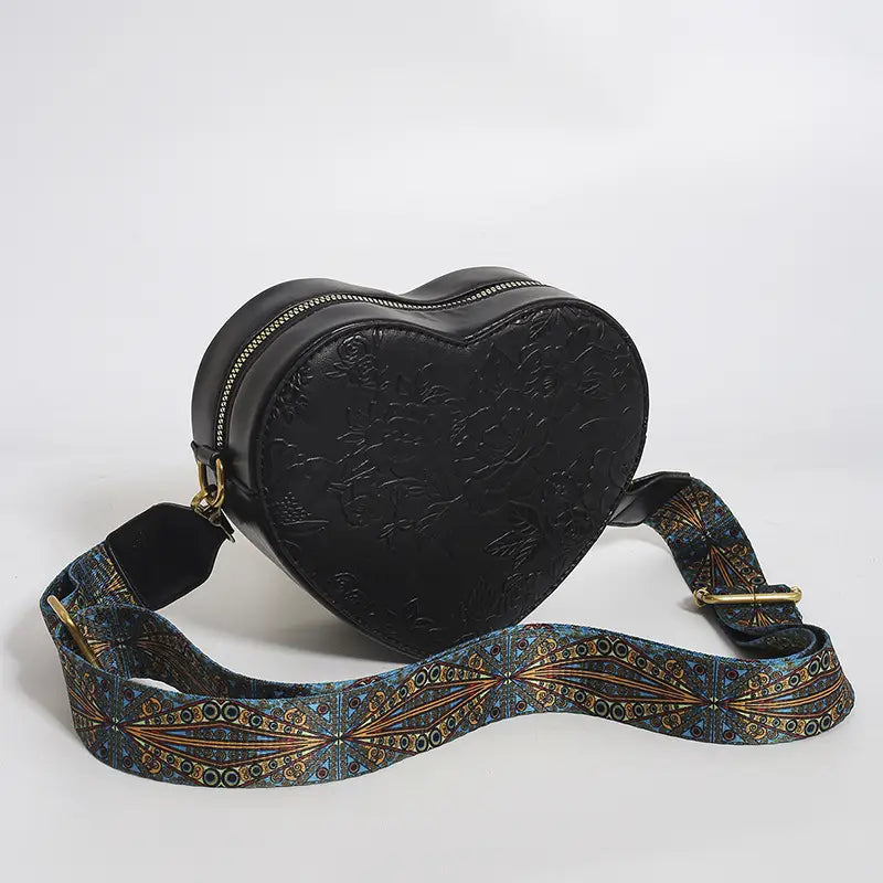 Katie | Women's heart-shaped everyday bag