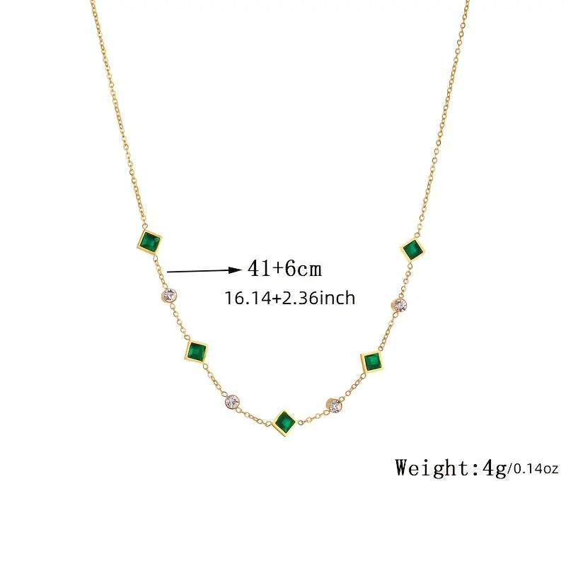 Amaia | Women’s necklace with emerald green stones and gold finish