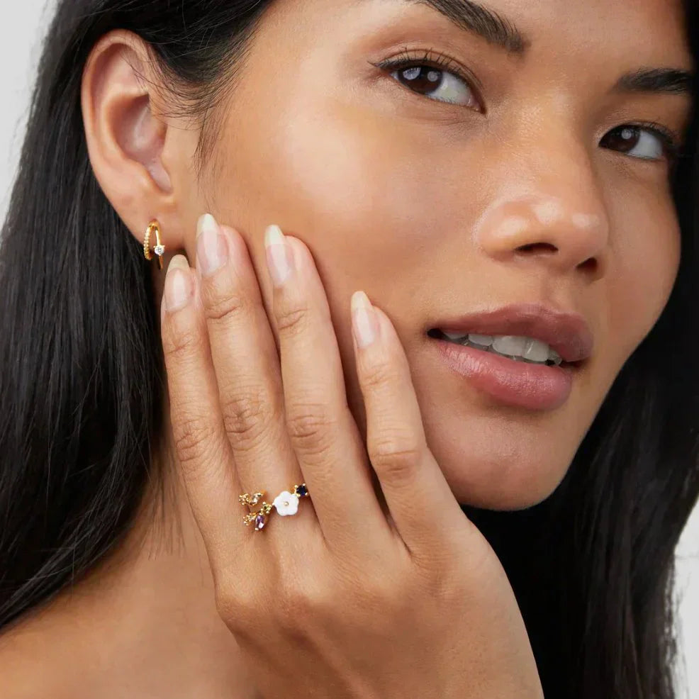 Gwenda | Women’s floral ring with gold open band