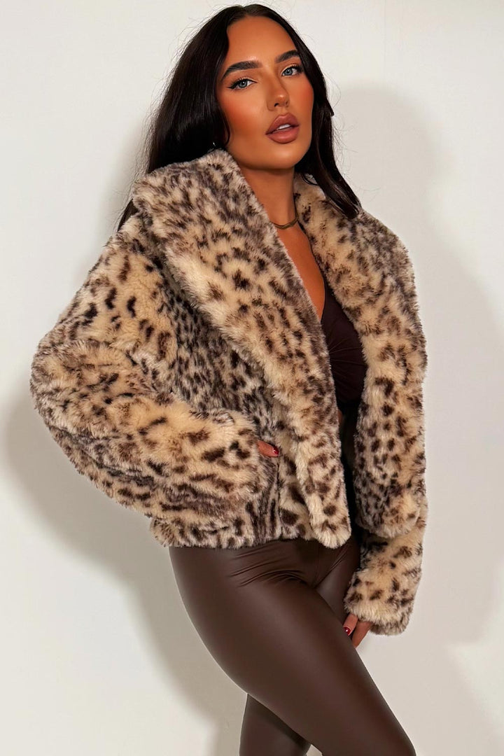 Aylen | Women’s faux fur jacket with collar