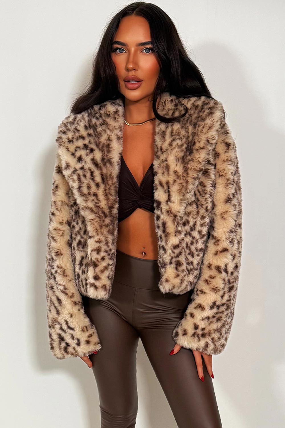 Aylen | Women’s faux fur jacket with collar