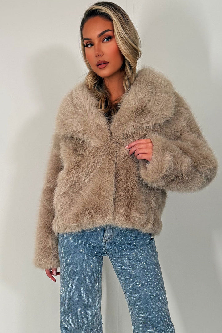 Emera | Women’s collared faux fur jacket