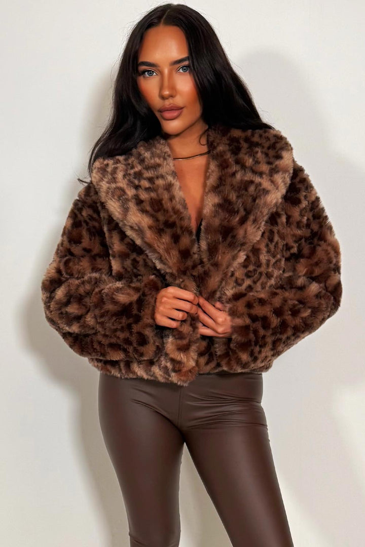 Azariah | Women’s cropped faux fur jacket with collar