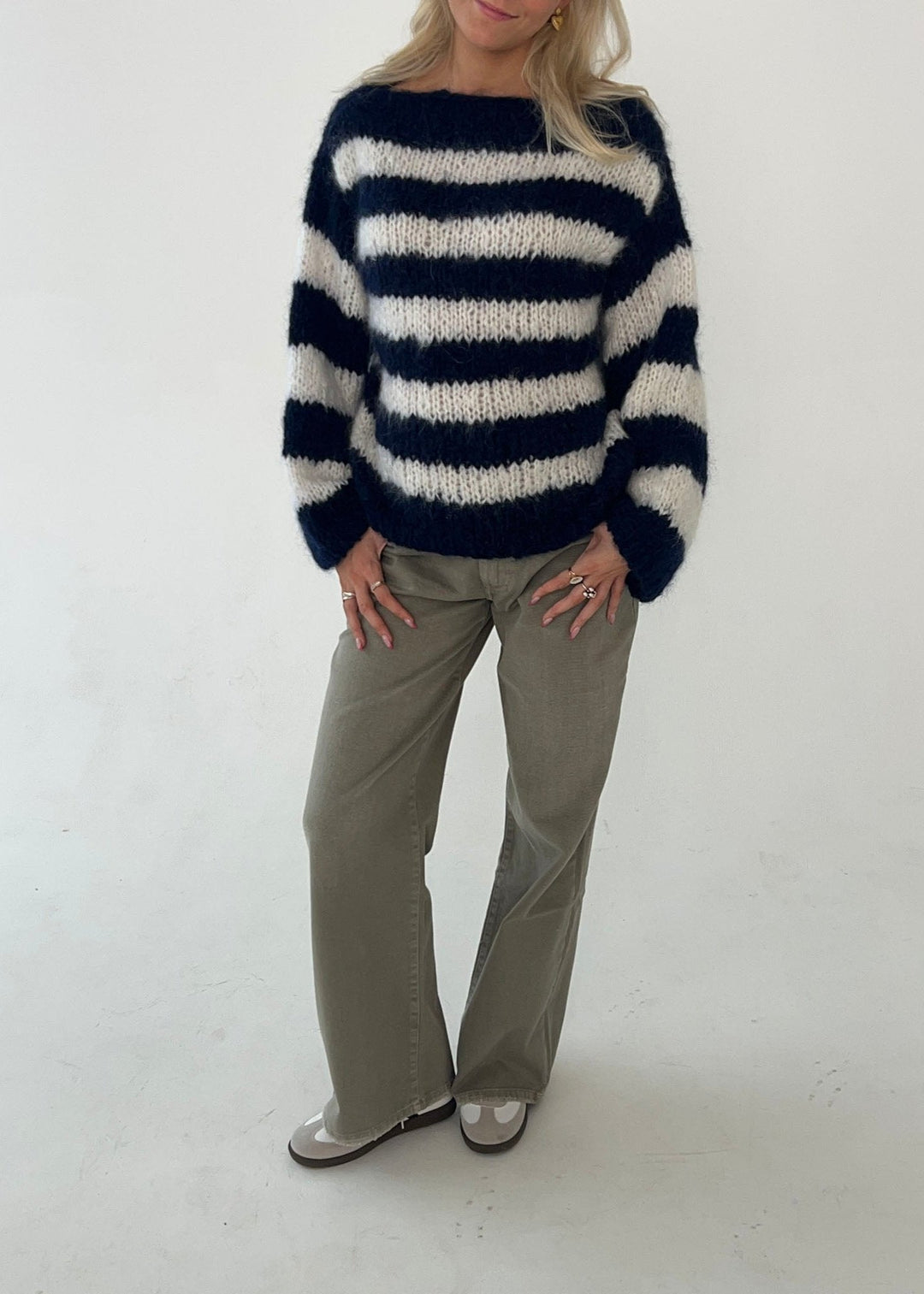 Aurora | Women’s knit sweater with boat neck design