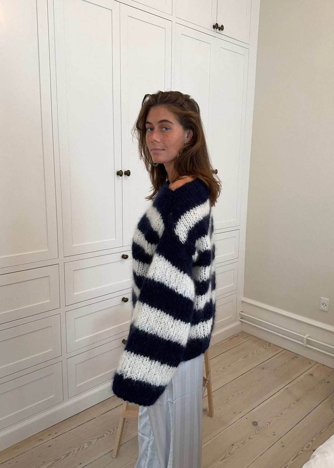 Aurora | Women’s knit sweater with boat neck design