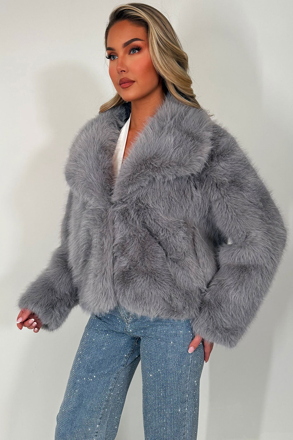 Yaneli | Women’s collared faux fur jacket
