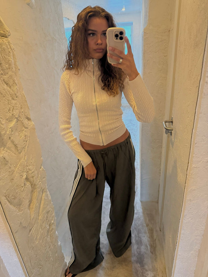 Camden | Women’s zip knit with high collar design