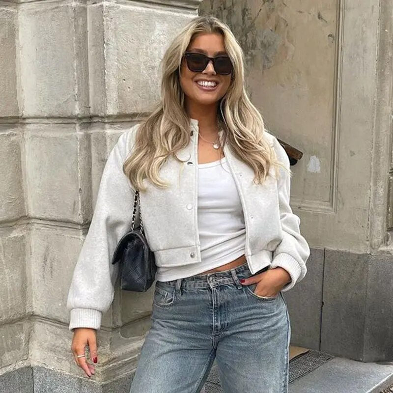 Pam | Women’s cropped bomber jacket with modern cut and casual flair