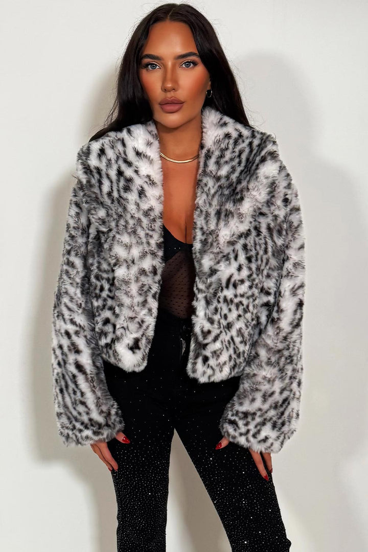 Reeva | Women’s cropped faux fur jacket with collar