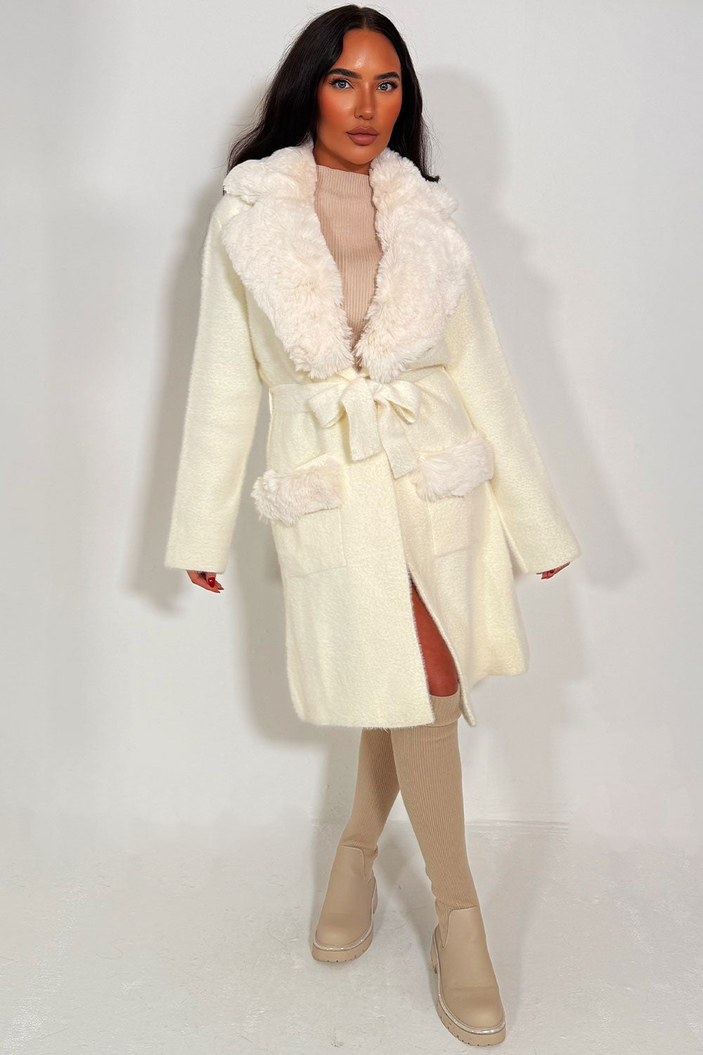Rosetta | Women’s belted coat with faux fur collar