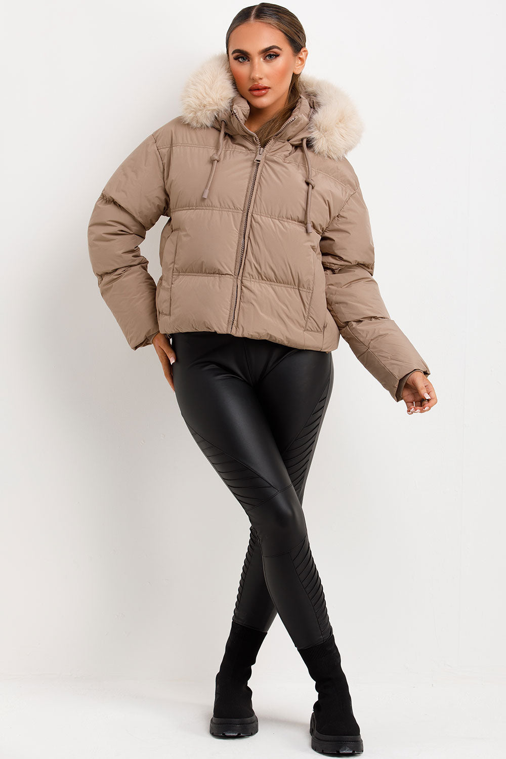 Casselyn | Women’s puffer jacket with faux fur hood