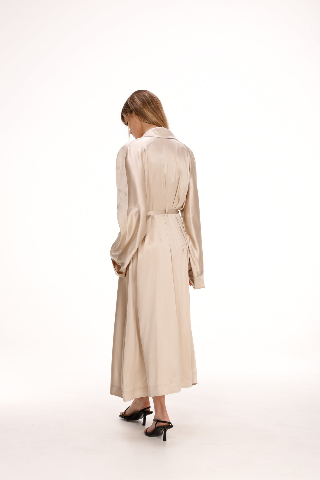 Tanya | Women’s long trench coat with flowing silhouette and button detail