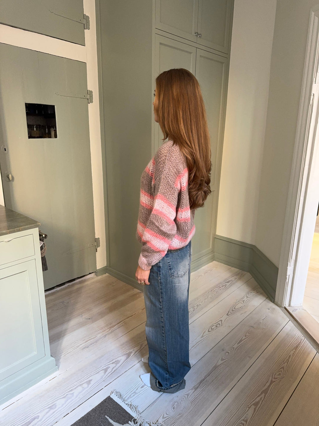 Elowen | Women’s knit sweater with striped waist design