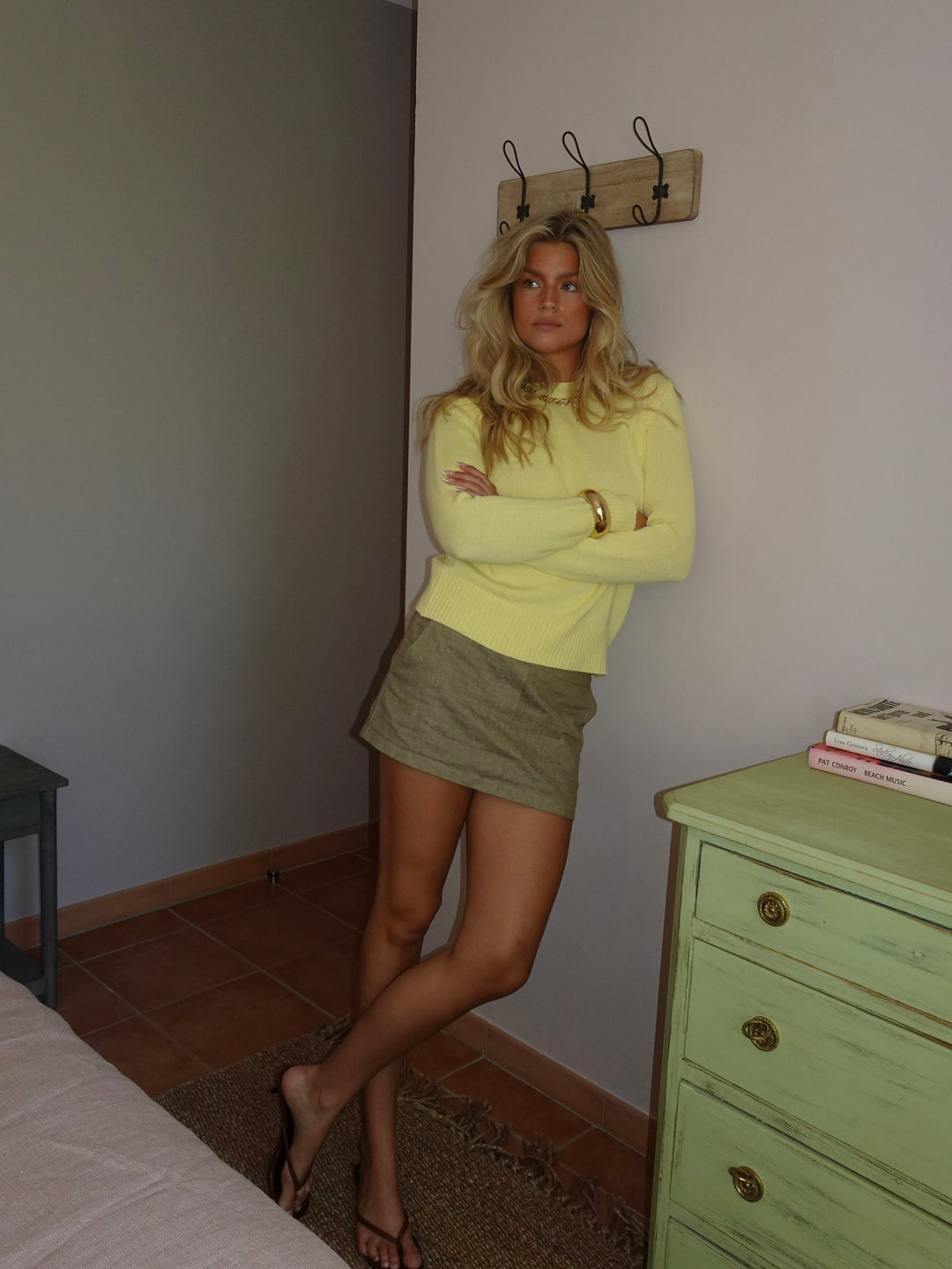 Ellis | Women’s knit sweater with crew neckline design