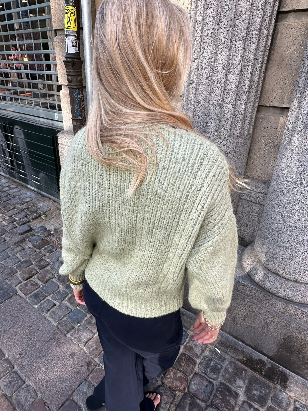 Fallon | Women’s cable knit sweater with balloon sleeve design