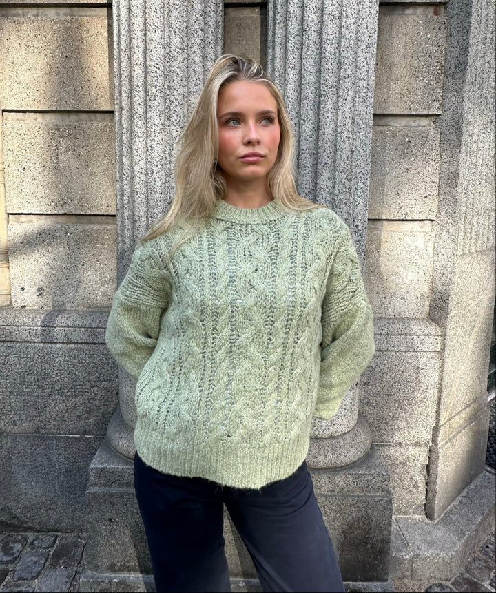 Fallon | Women’s cable knit sweater with balloon sleeve design