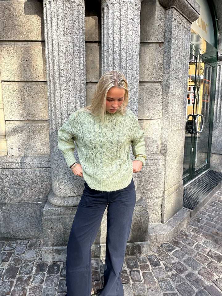 Fallon | Women’s cable knit sweater with balloon sleeve design