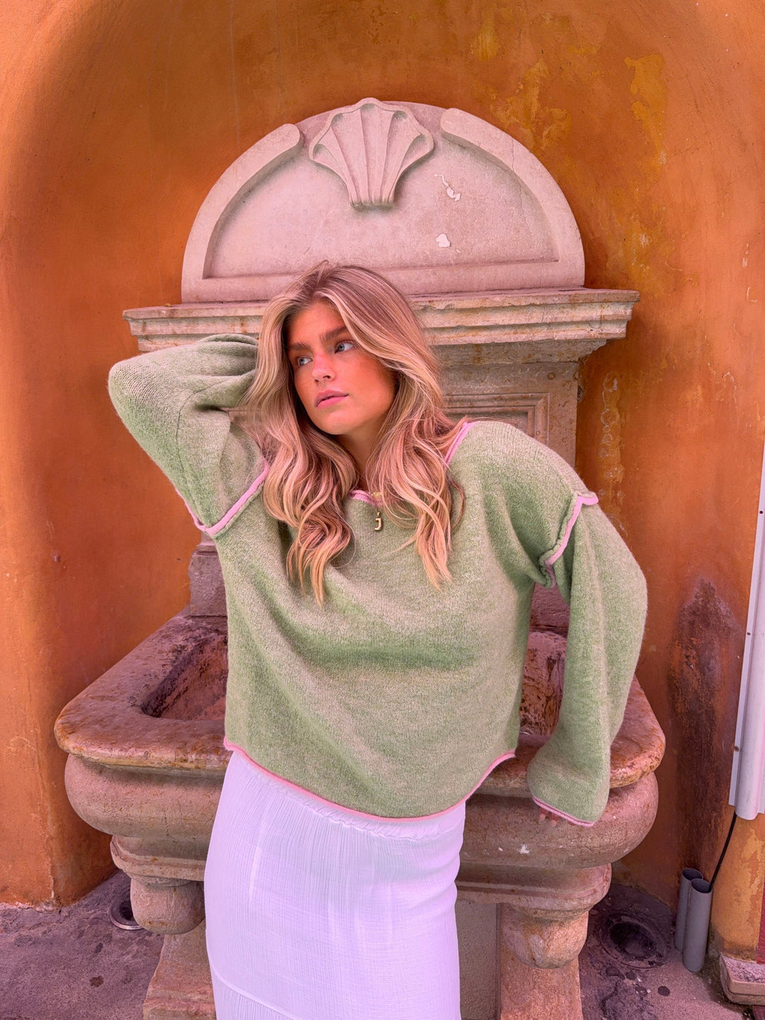 Hadley | Women’s knit sweater with contrast seam design