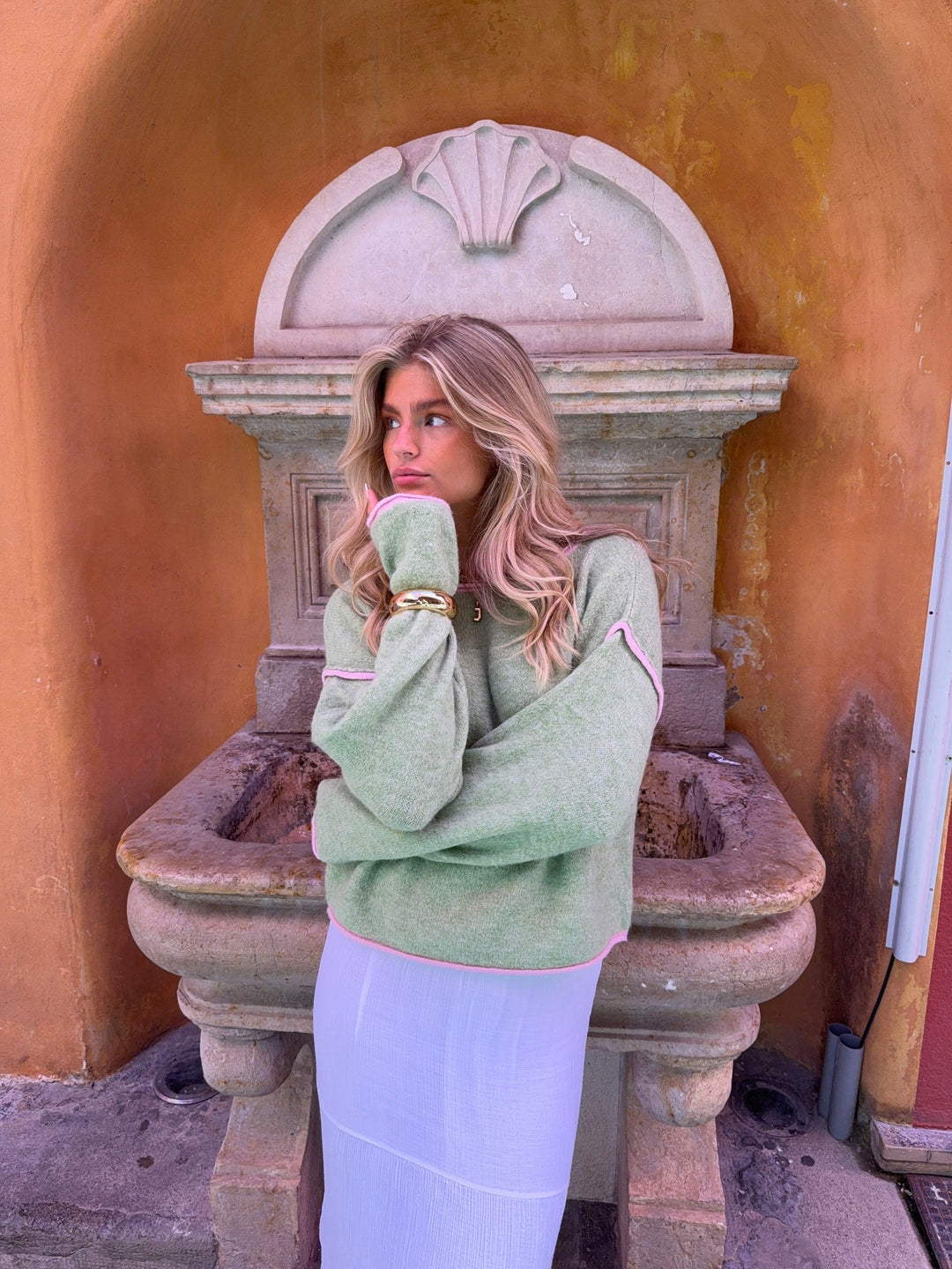 Hadley | Women’s knit sweater with contrast seam design