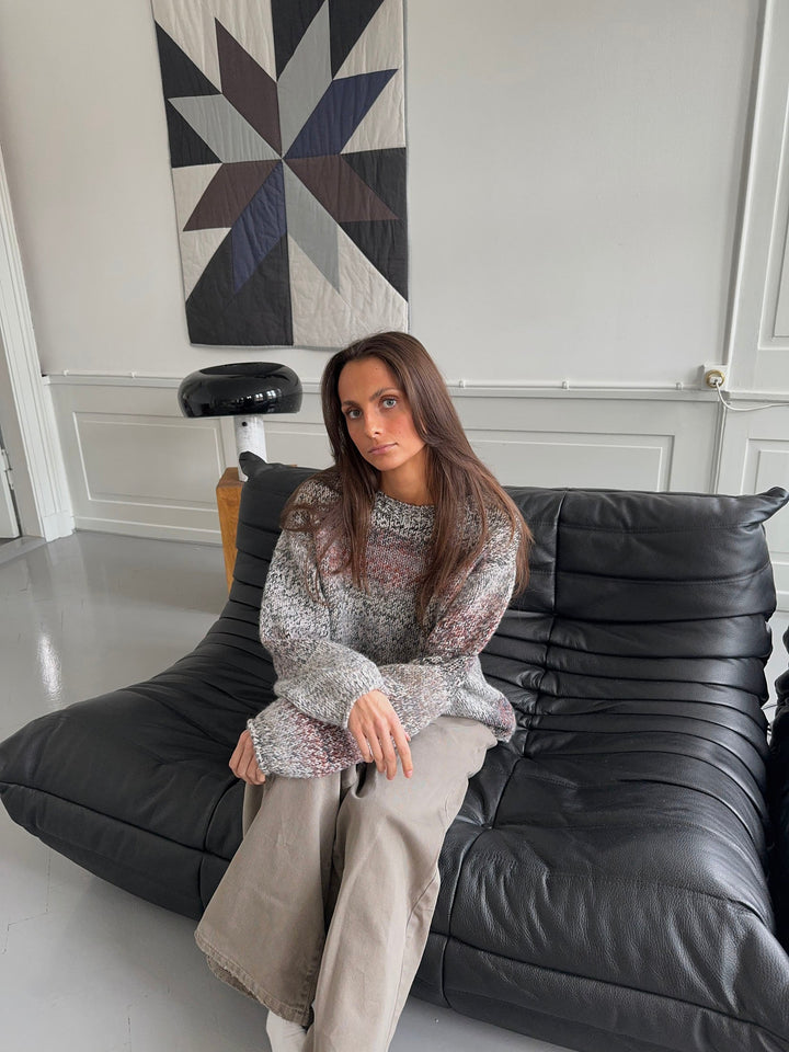 Nora | Women’s knit sweater with multicolored design