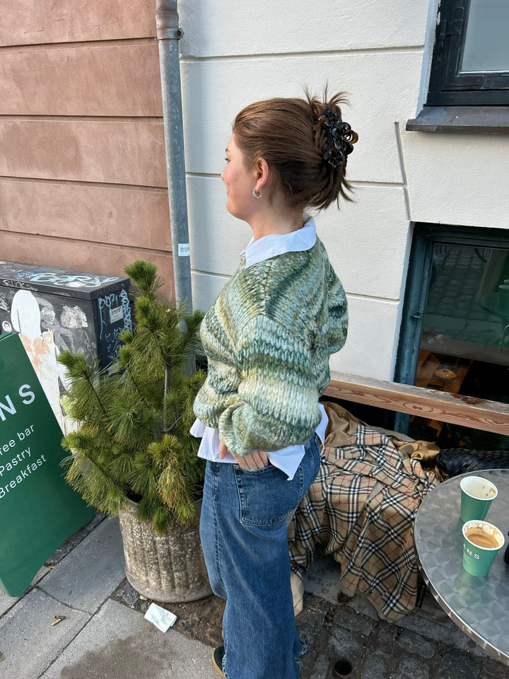 Arden | Women’s knit sweater with striped design