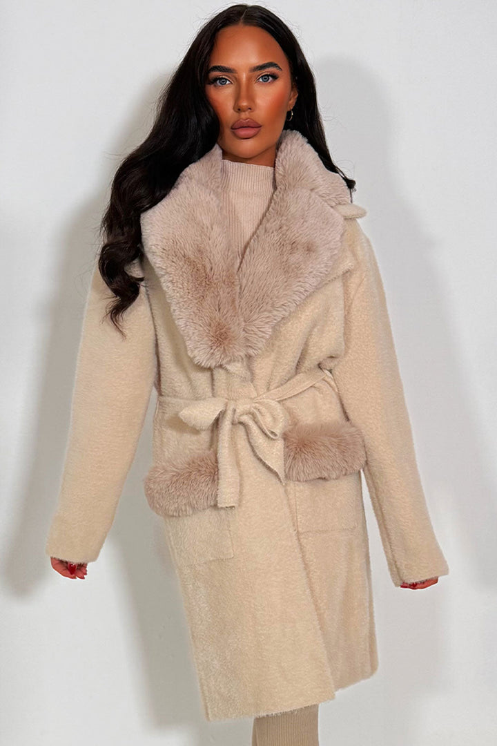 Miliani | Women’s belted coat with faux fur collar