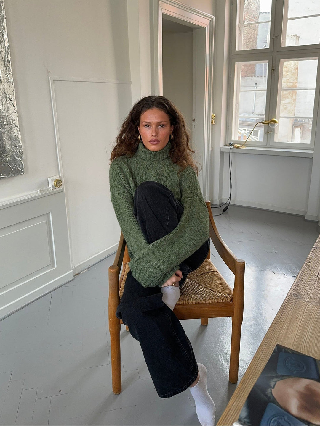 Morgan | Women’s turtleneck with ribbed long sleeve design