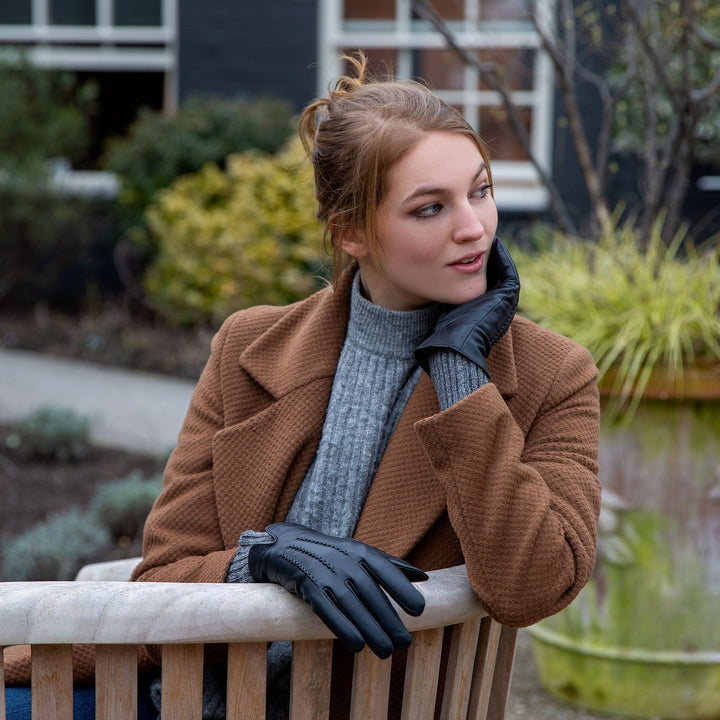 Kaizel  | Women’s winter gloves with knit cuffs and stitched detail